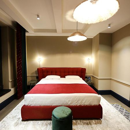 באטומי Hotel Retro מראה חיצוני תמונה