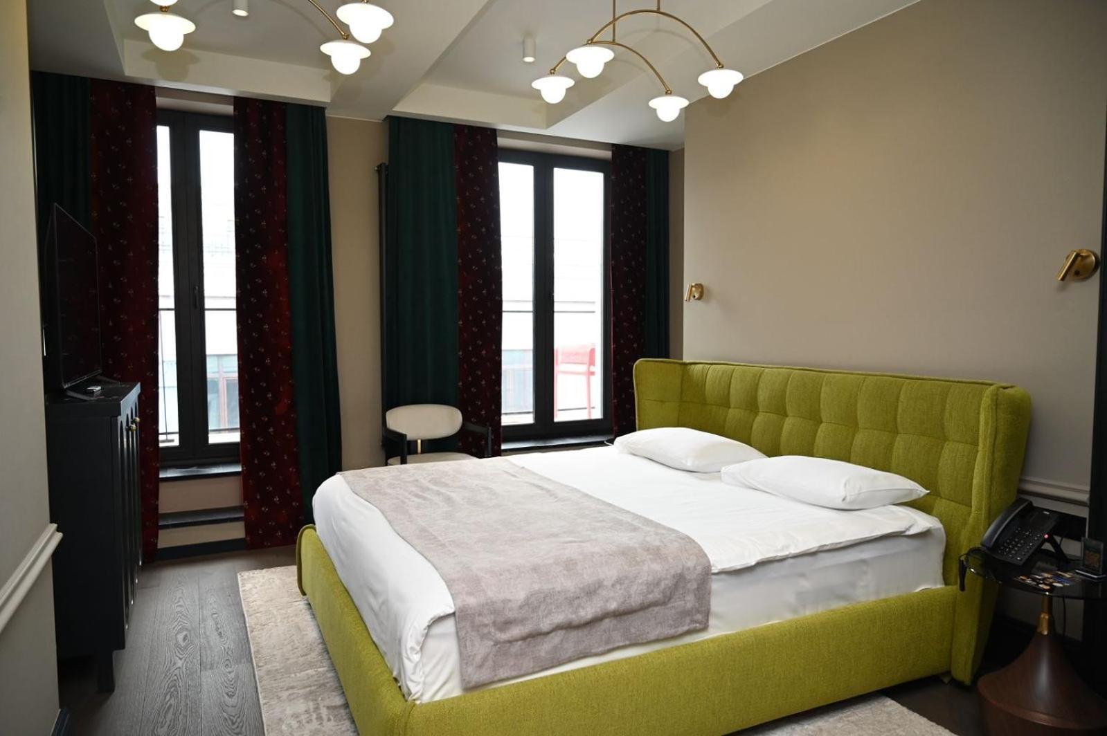 באטומי Hotel Retro מראה חיצוני תמונה