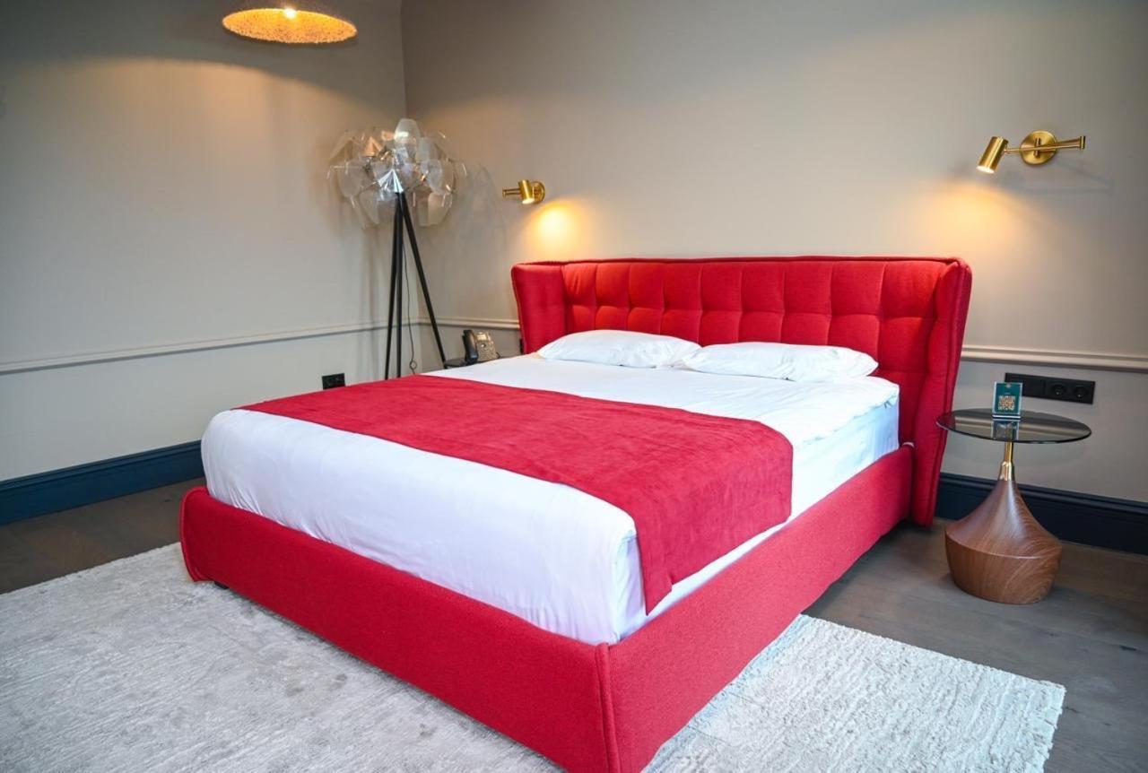 באטומי Hotel Retro מראה חיצוני תמונה