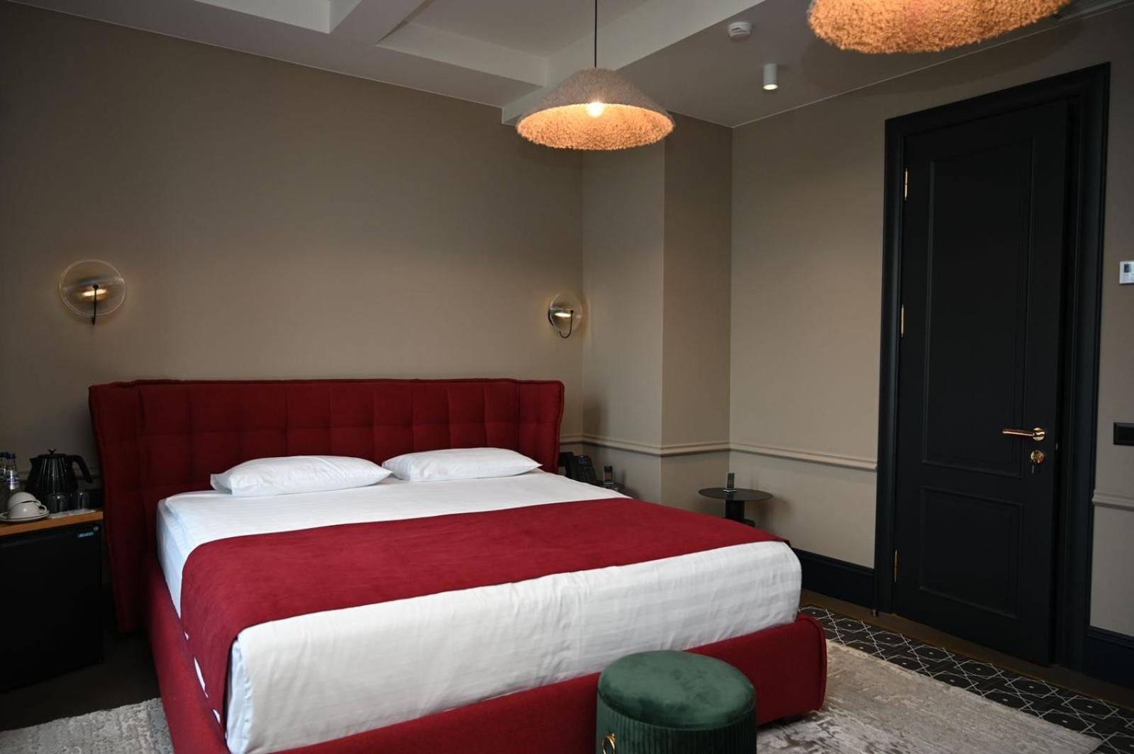 באטומי Hotel Retro מראה חיצוני תמונה